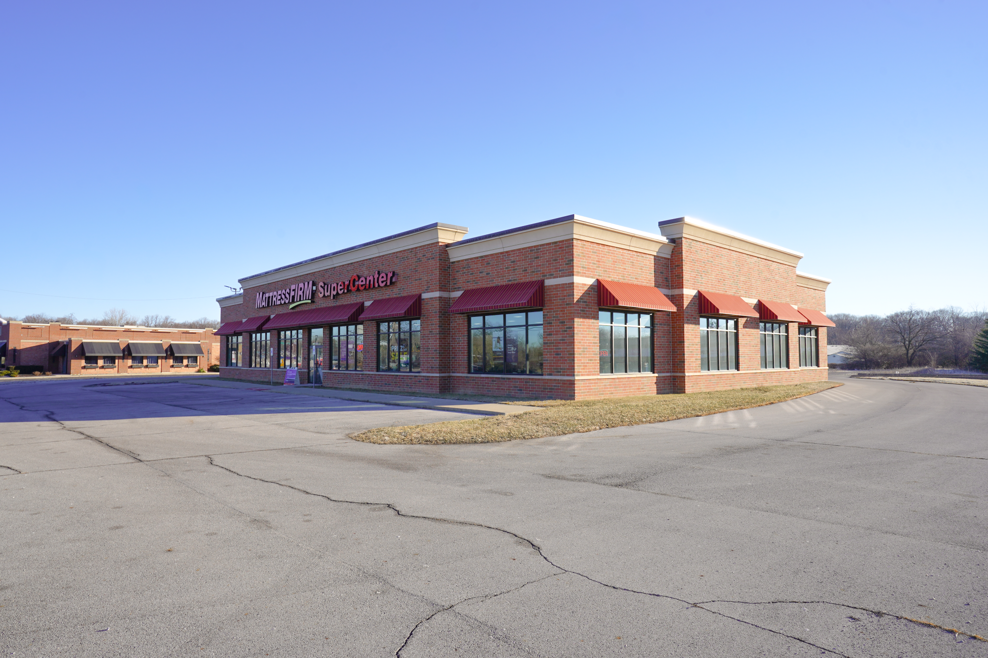 Sturges Property Group - White Box Retail Space for Lease Fort Wayne North Clinton Street Indiana