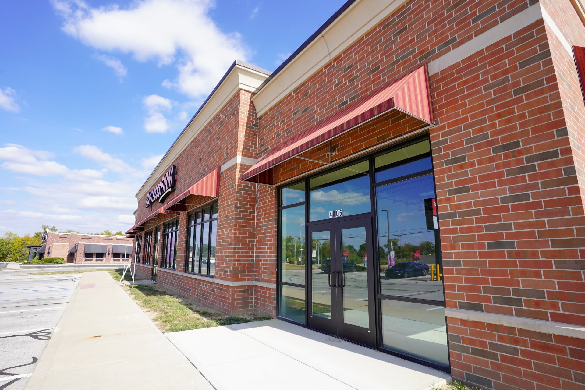 Sturges Property Group - 4810 N Clinton St, Fort Wayne, IN 46825. Retail space for lease.