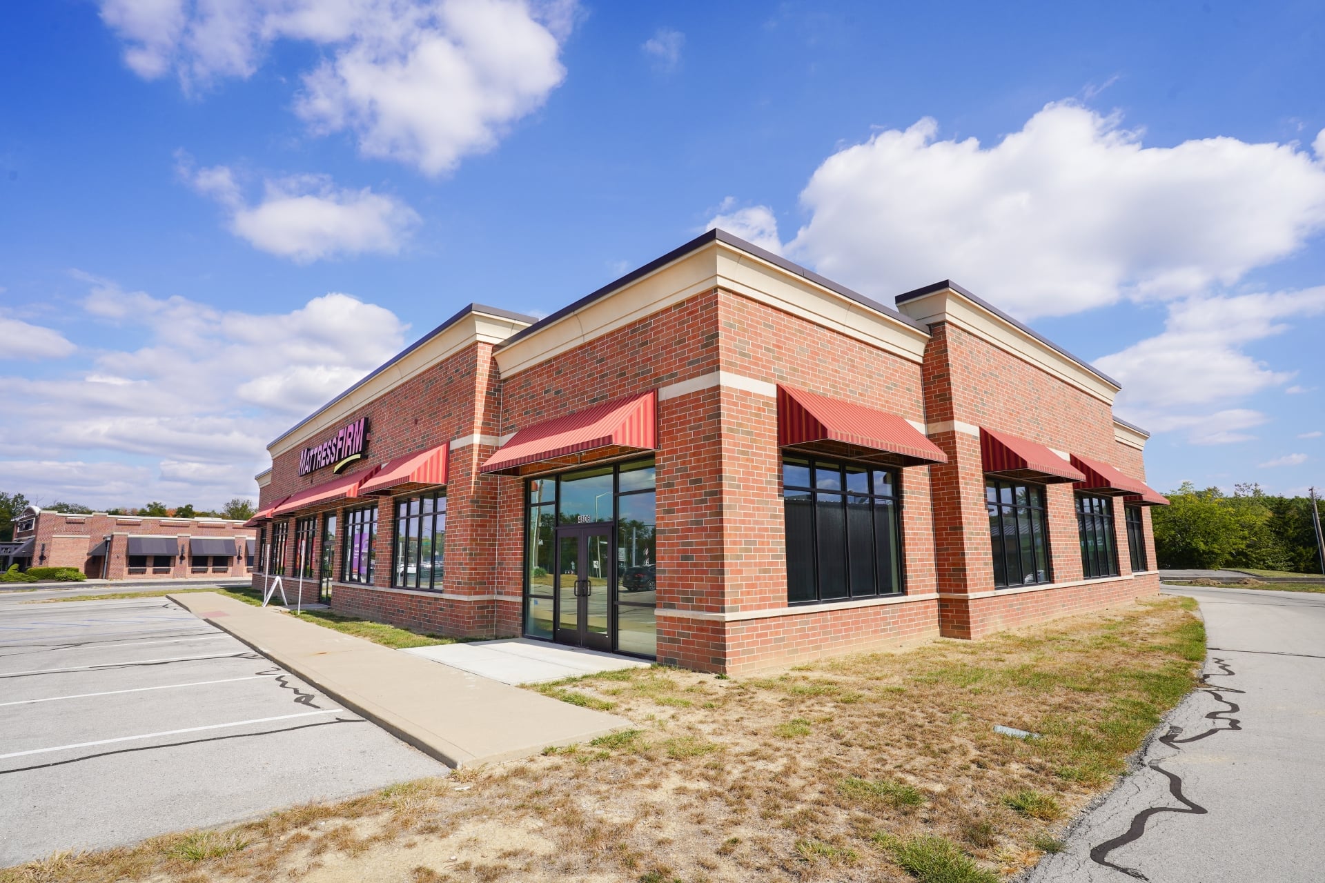 Sturges Property Group - 4810 N Clinton St, Fort Wayne, IN 46825. Retail space for lease.