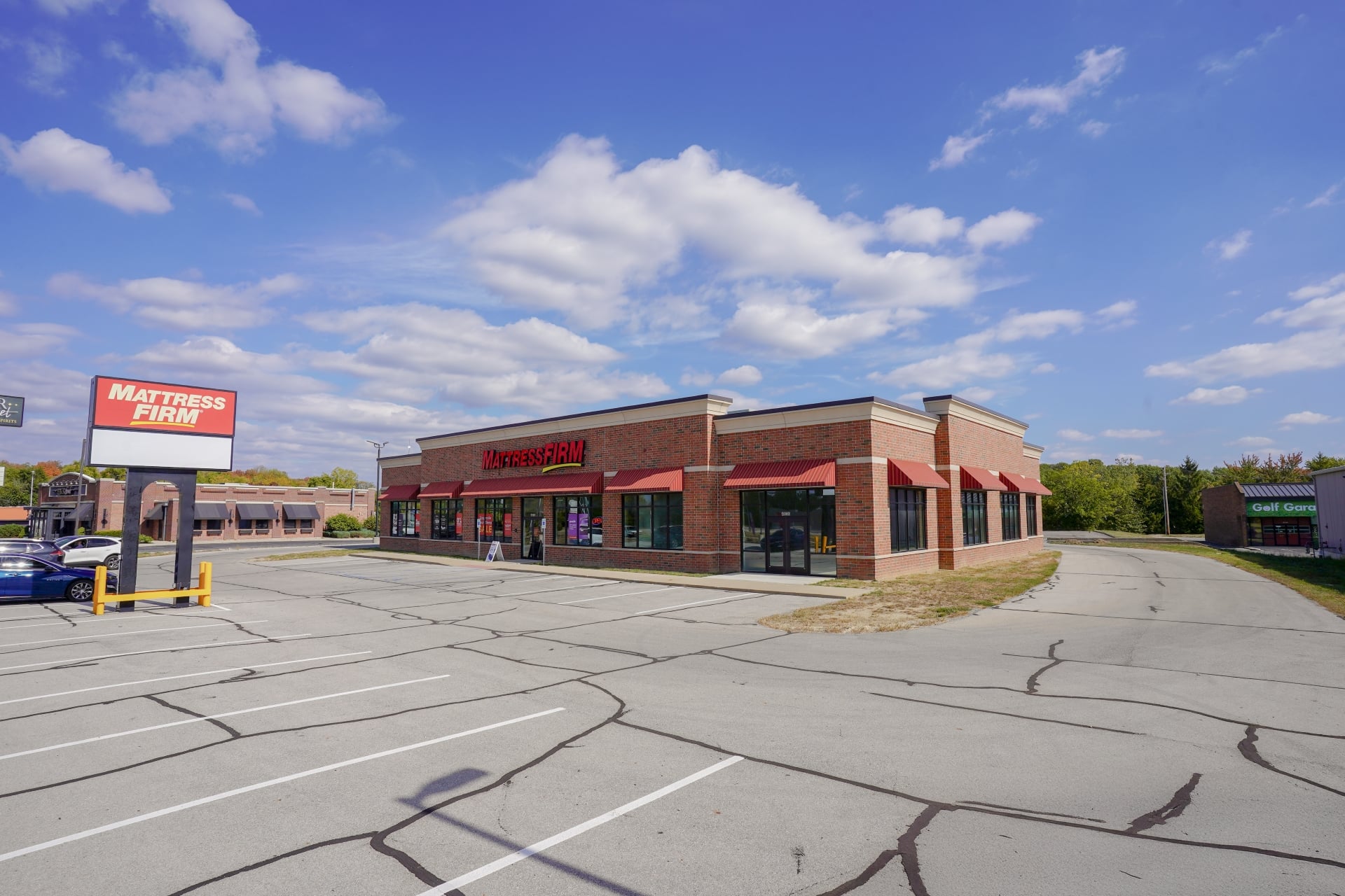 Sturges Property Group - 4810 N Clinton St, Fort Wayne, IN 46825. Retail space for lease.
