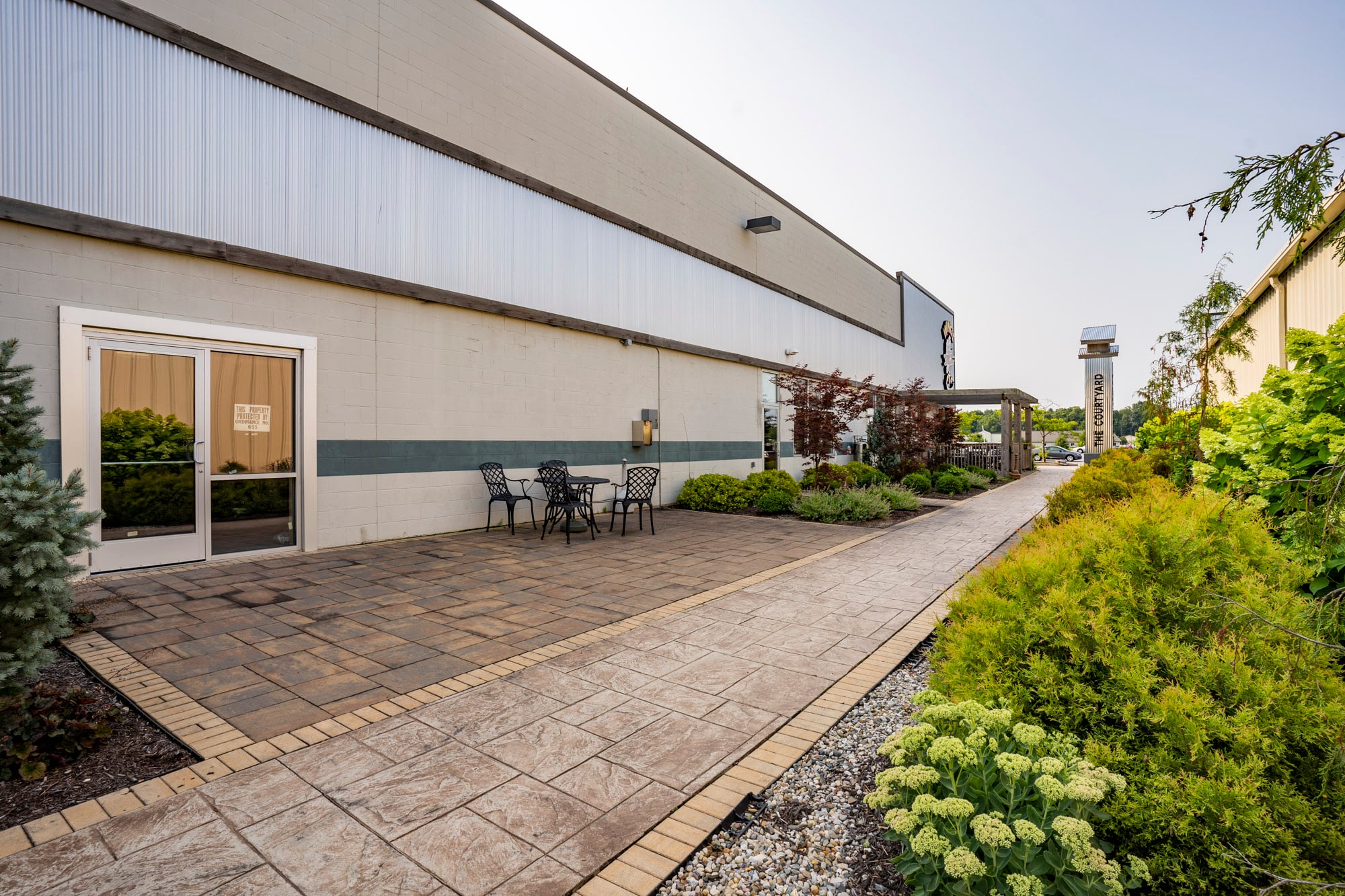 Sturges Property Group - 496 W Plaza Dr, Columbia City, IN 46725. Retail space for lease.