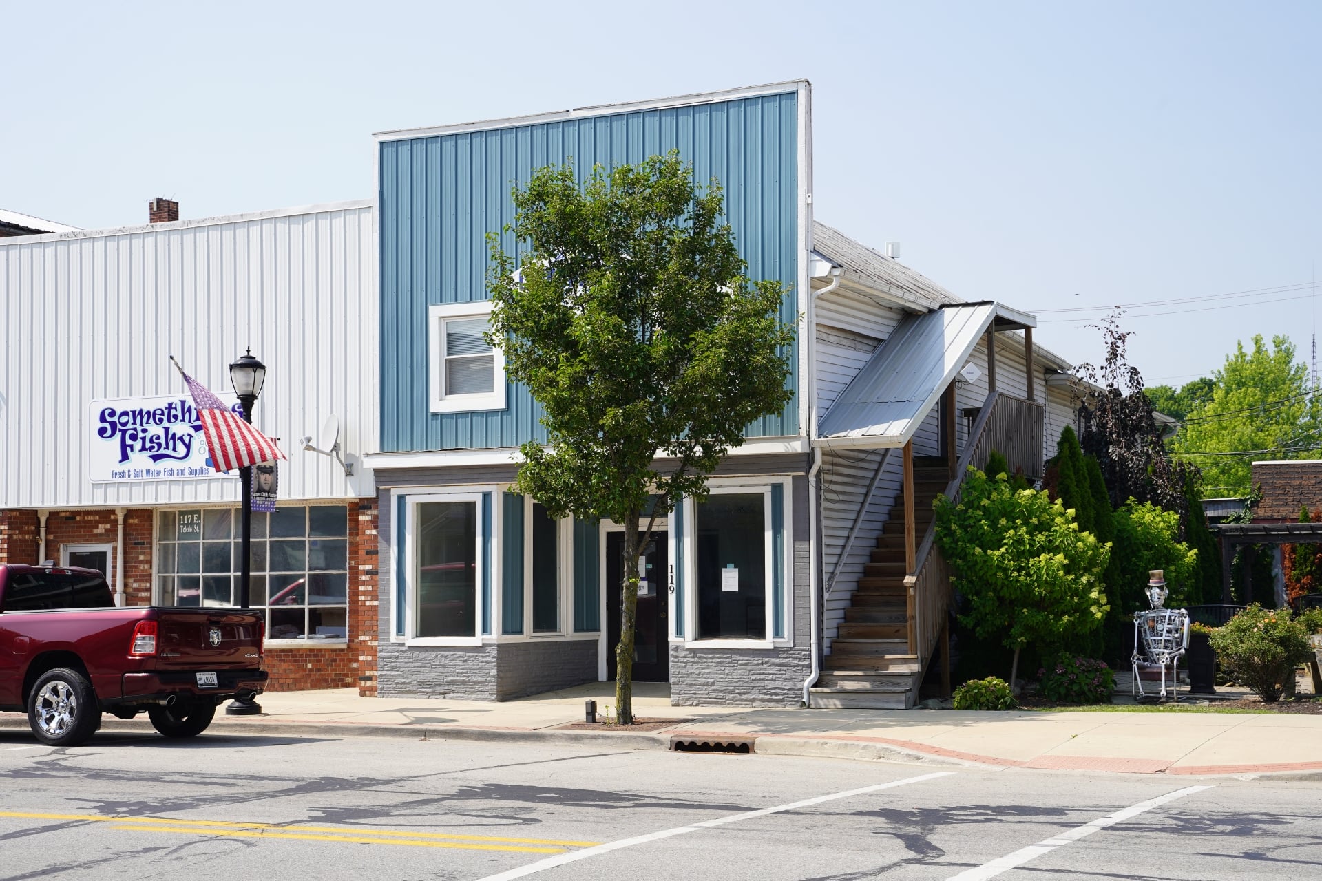 Sturges Property Group - Fremont Retail/Office Space For Sale/Lease, 119 E Toledo St, Fremont, IN