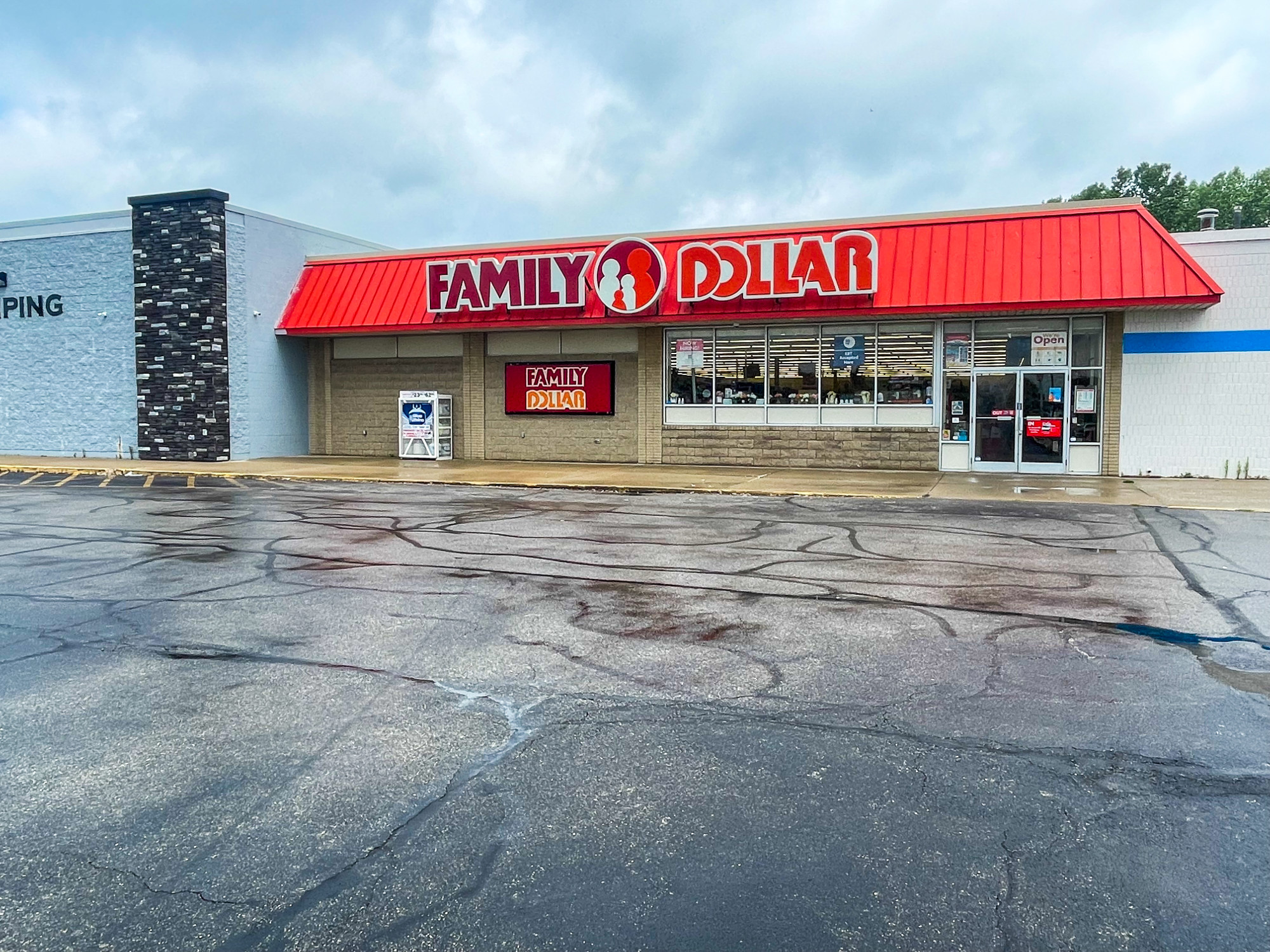 Sturges Property Group - 1023 E Main St, Gas City IN Family Dollar