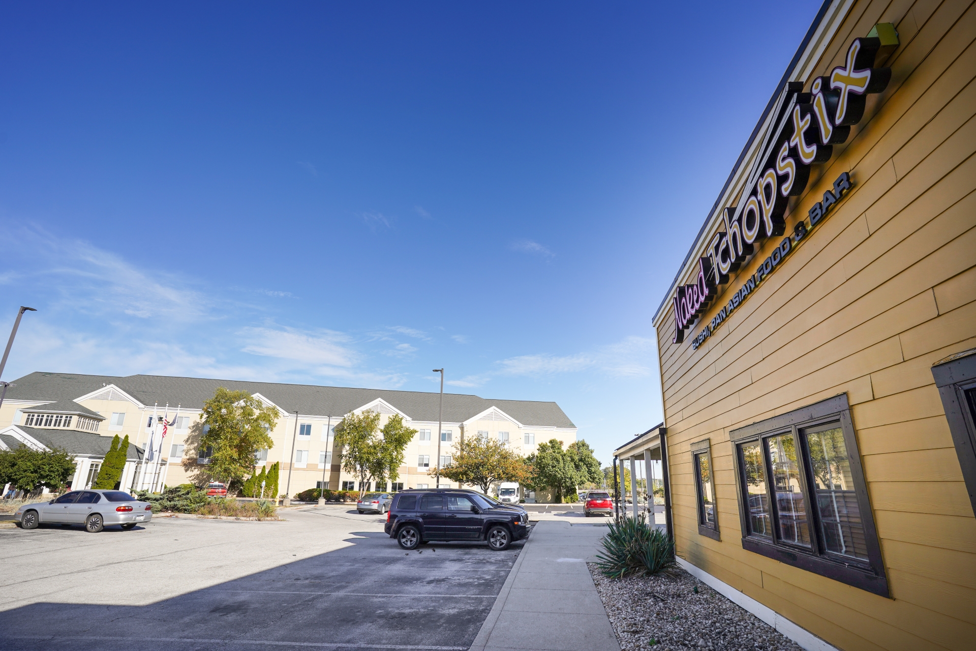 Sturges Property Group - 8607 US 24, Fort Wayne, IN 46804. Restaurant for sale.