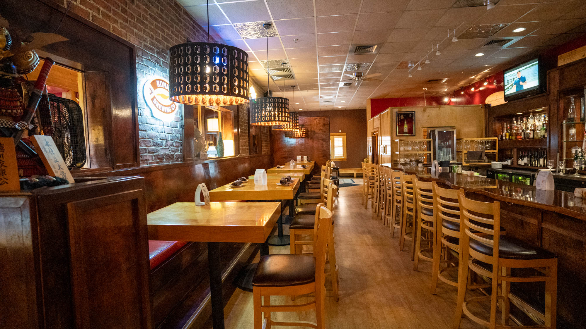 Sturges Property Group - Retail/Restaurant For Sale off I-69, Naked Tchopstix