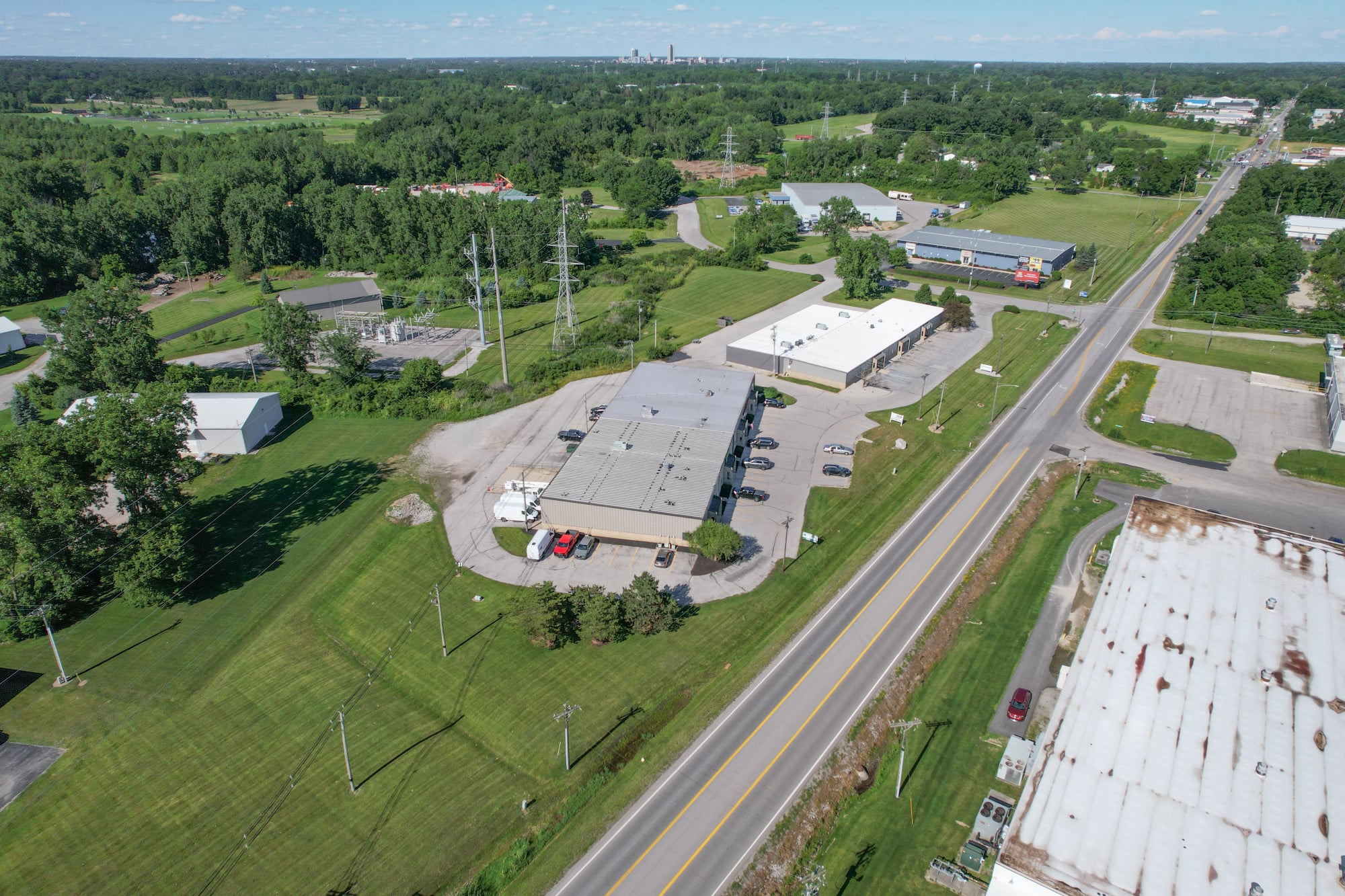 Sturges Property Group-4132-4134 Engleton Dr-Fort Wayne, IN-Industrial Space For Lease