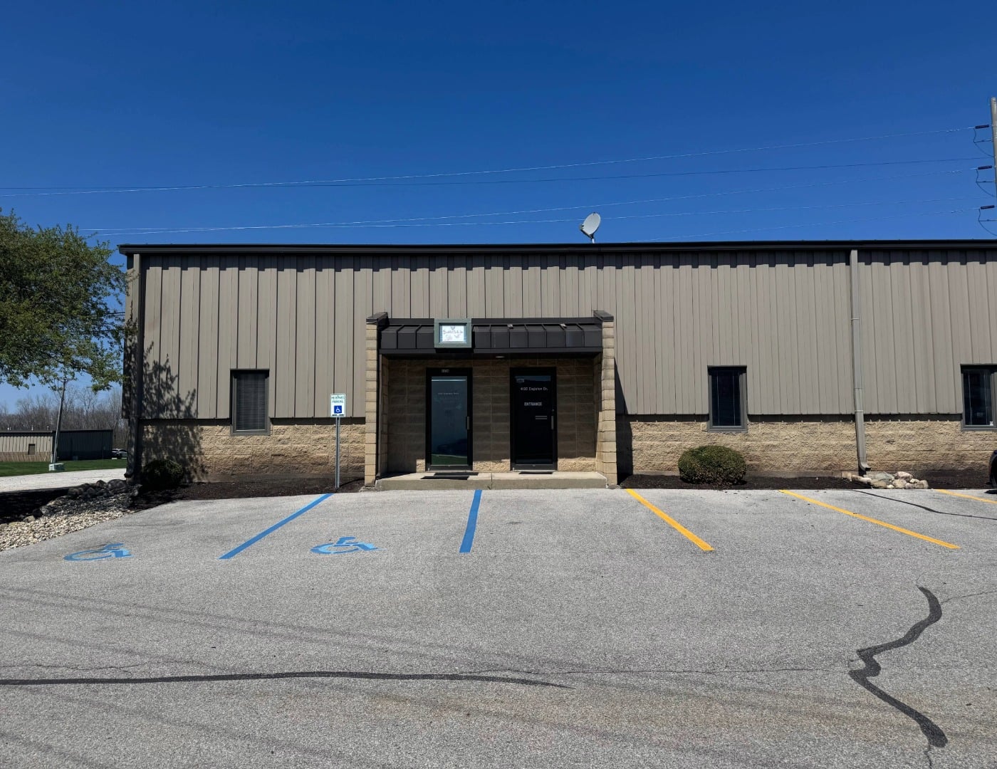 Sturges Property Group-4132-4134 Engleton Dr-Fort Wayne, IN-Industrial Space For Lease