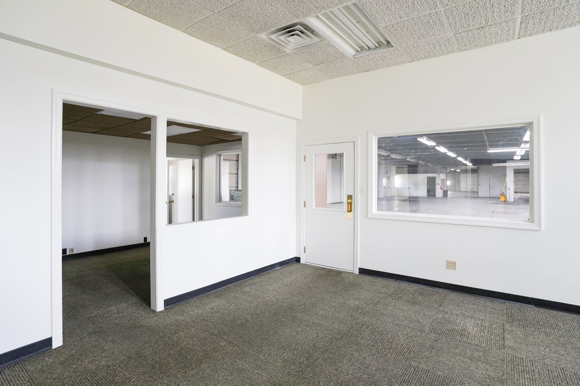 Sturges Property Group - 2010 Lakeview Drive, Fort Wayne Industrial space for lease