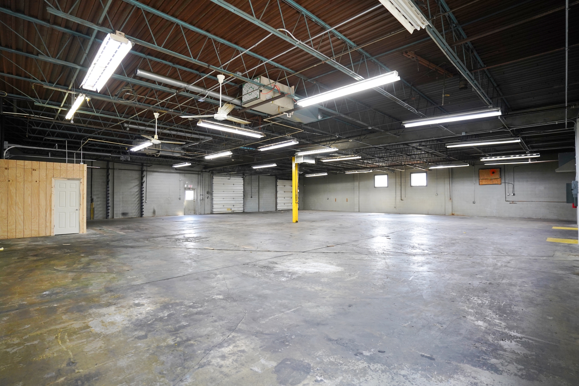 Sturges Property Group - 2010 Lakeview Drive, Fort Wayne Industrial space for lease