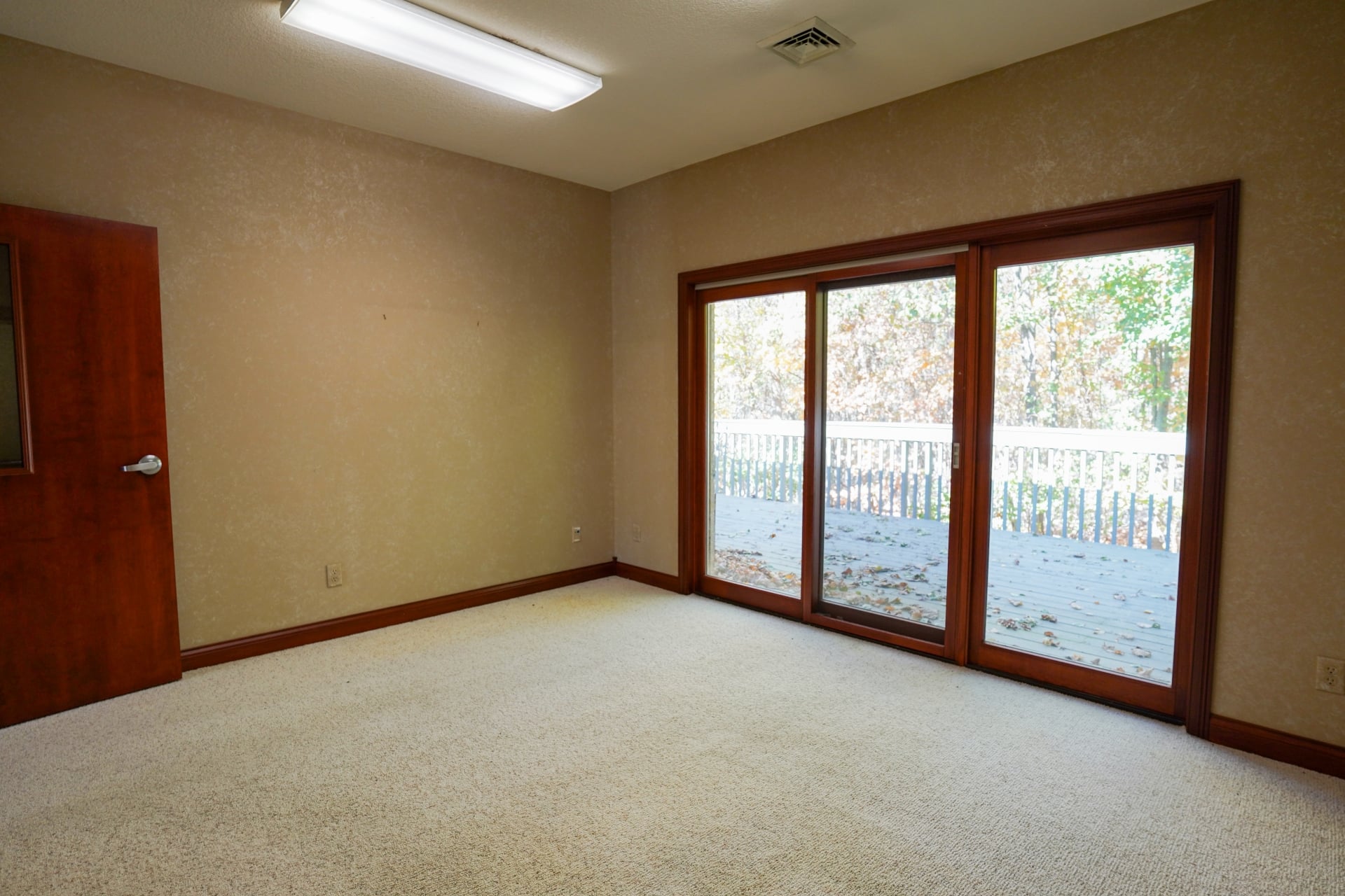 Sturges Property Group - 328 Northpoint Ave, Huntington, IN. Office for lease.