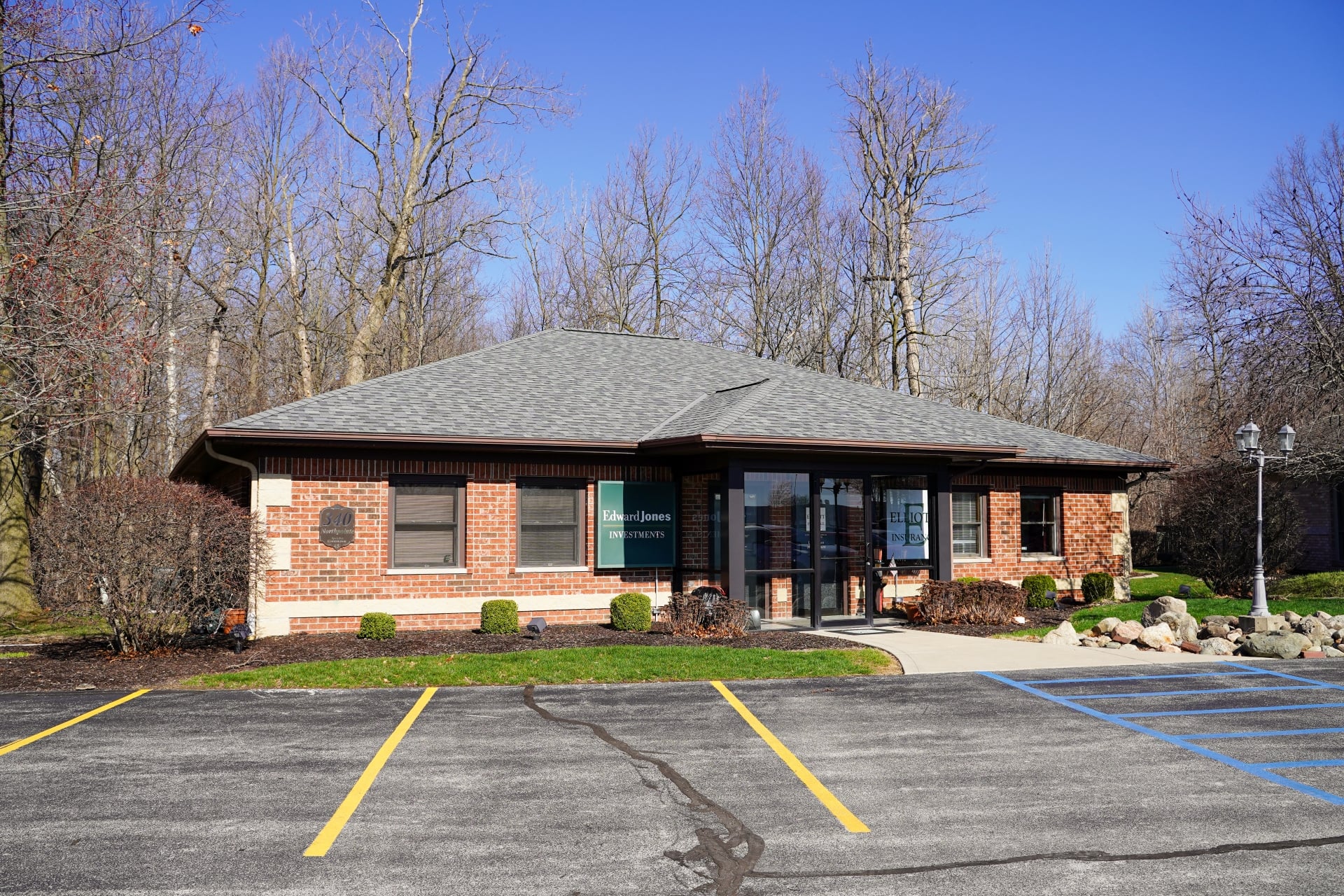 Sturges Property Group - 340 Northpoint Ave, Huntington, IN. Office for sale.