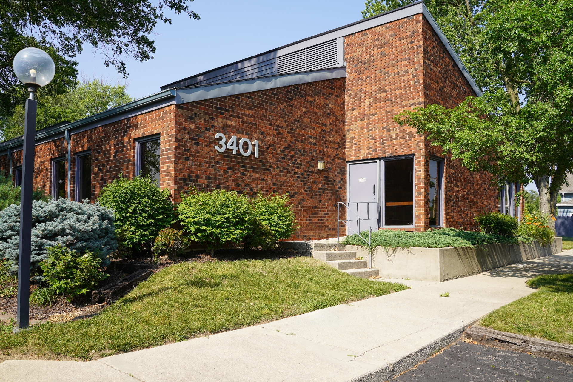 Sturges Property Group - Medical Office For Sale, 3401 Lake Ave, Fort Wayne, IN 46805