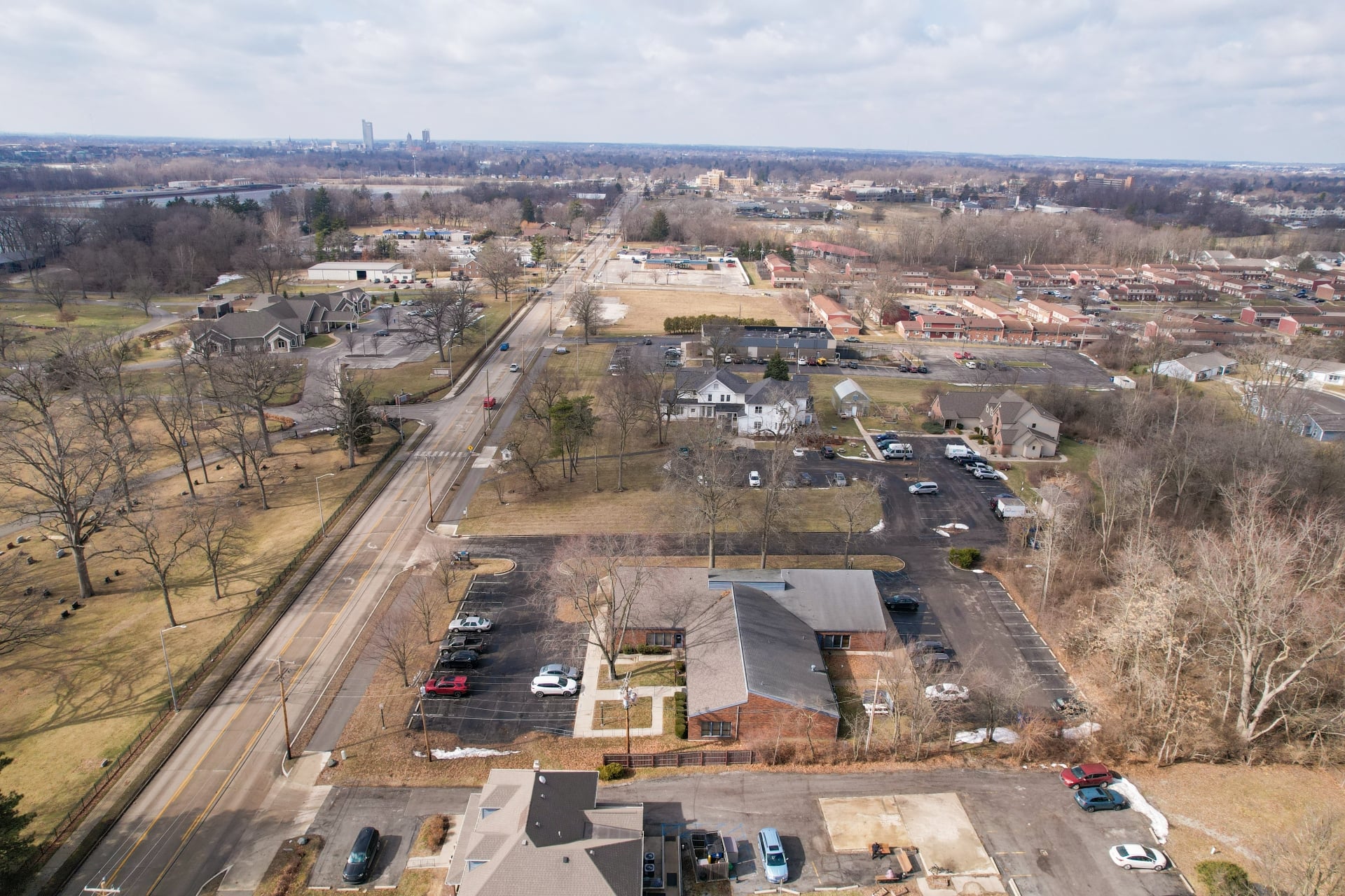 Sturges Property Group - Medical Office For Sale, 3401 Lake Ave, Fort Wayne, IN 46805