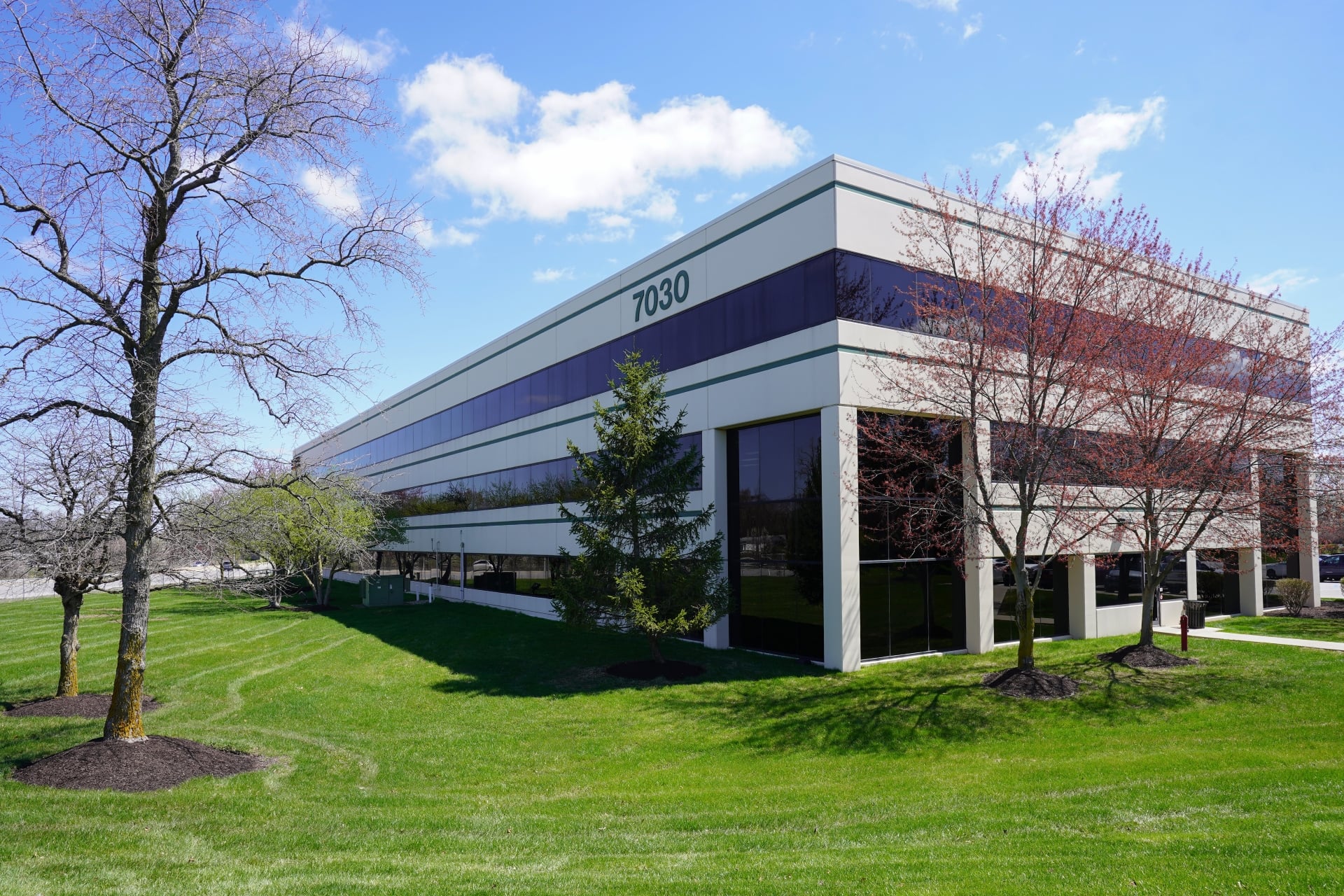 Sturges Property Group 7030 Pointe Inverness Way Office Building Business Park Fort Wayne